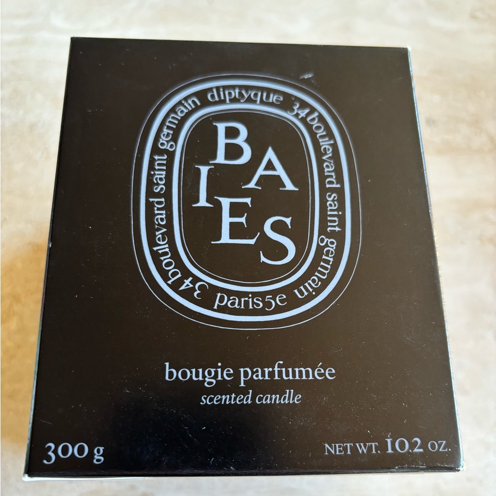 NEW IN BOX DIPTYQUE Baies (Berries) Scented Candle 10.2oz big size 75 hour burn